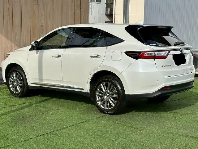 2018 Toyota Harrier Premium for sale in Kenya for sale in Kenya LTD.