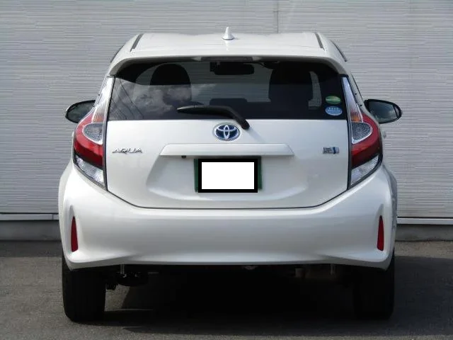 2018 Toyota Aqua Hybrid for sale in Kenya by Best Cars for sale in Kenya LTD.