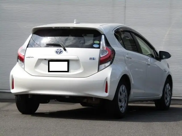 2018 Toyota Aqua Hybrid for sale in Kenya by Best Cars for sale in Kenya LTD.