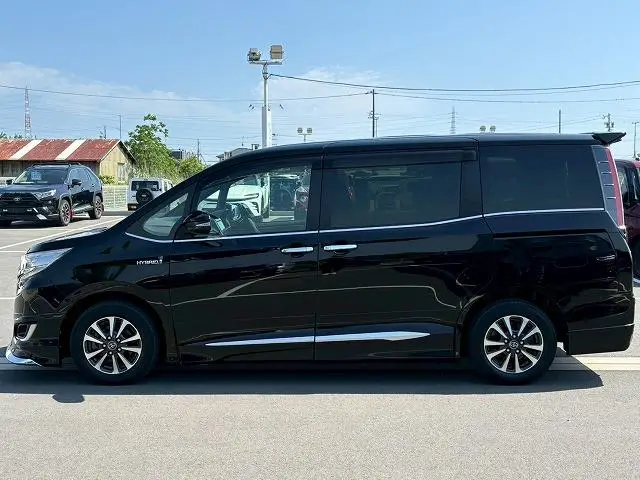2018 Toyota Esquire Hybrid for sale in Kenya by Best Cars for sale in Kenya LTD.