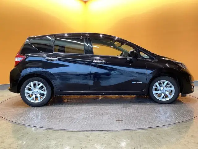 2018 Nissan Note e-power medalist for sale in Kenya by Best Cars for sale in Kenya LTD.