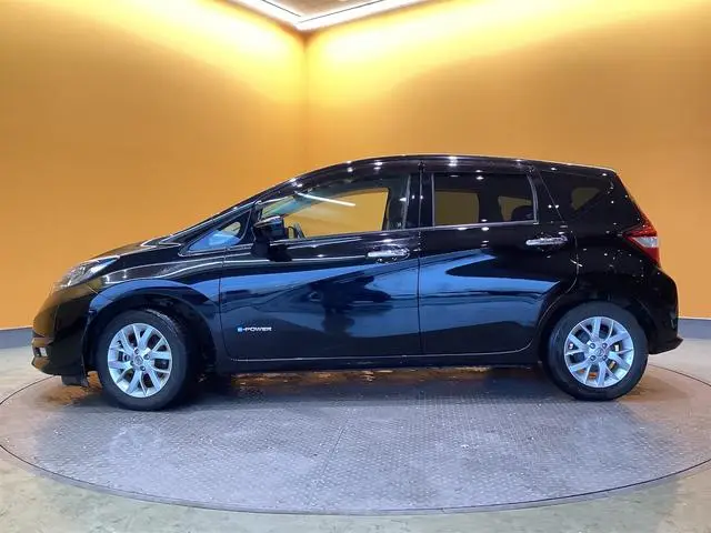 2018 Nissan Note e-power medalist for sale in Kenya by Best Cars for sale in Kenya LTD.