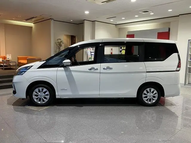 2019 Nissan Serena Hybrid for sale in Kenya by Best Cars for sale in Kenya LTD.
