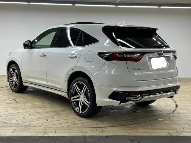 2018 Toyota Harrier Premium for sale in Kenya by Best Cars for sale in Kenya LTD.