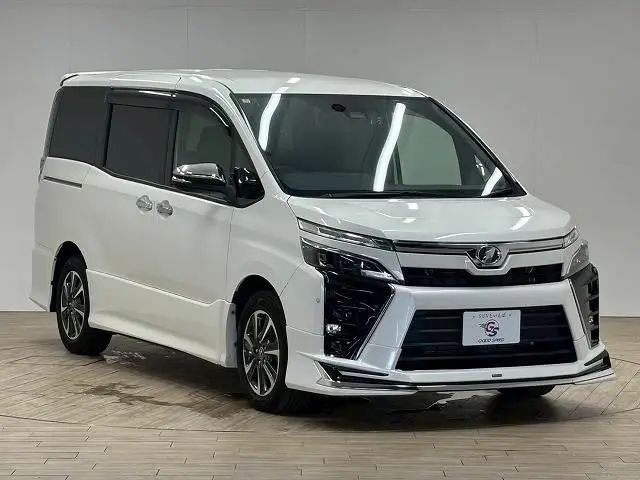 2018 Toyota Voxy ZS for sale in Kenya by Best Cars for sale in Kenya LTD.
