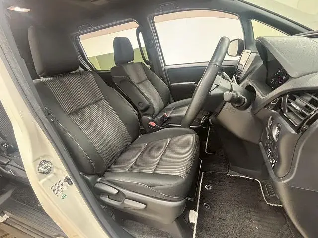 2018 Toyota Voxy ZS for sale in Kenya by Best Cars for sale in Kenya LTD.