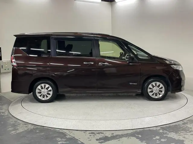 2018 Nissan Serena Hybrid for sale in Kenya by Best Cars Ltd.